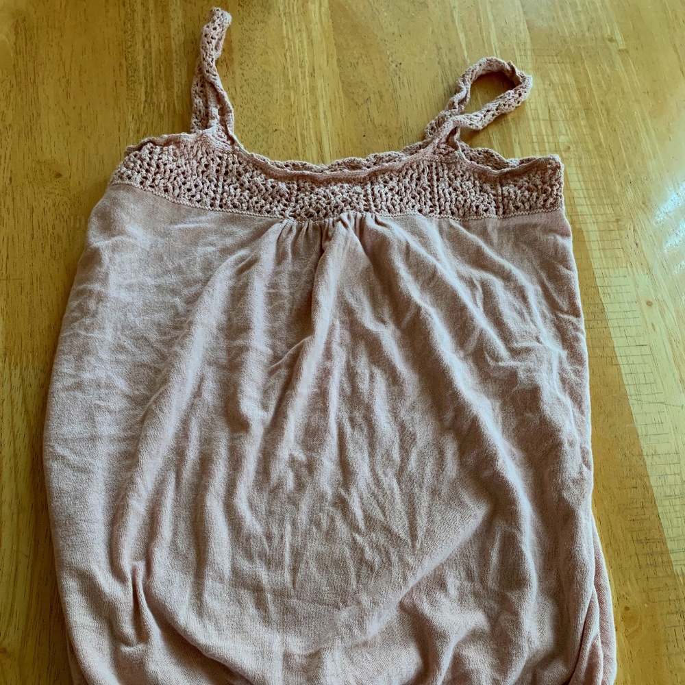 Holagen pink knitter tank top.size large.
